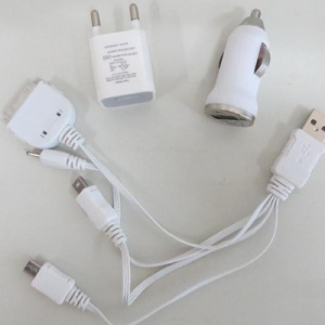 Универсальное зарядное устройство с USB-разъемом  6 в 1 Wiiix CS006
